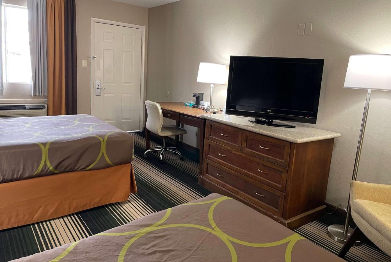 Deluxe Inn & Suites Junction City Extérieur photo