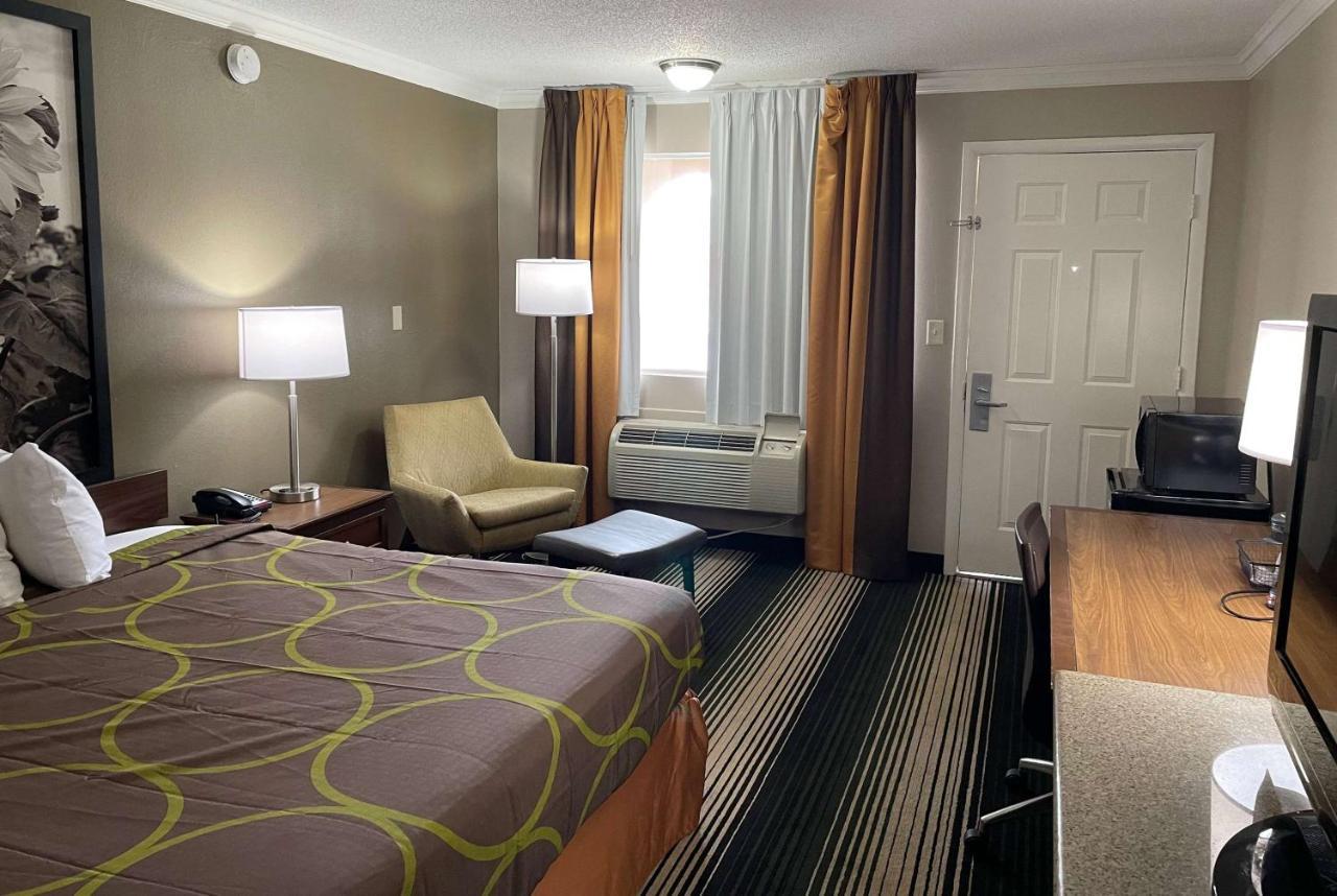Deluxe Inn & Suites Junction City Extérieur photo