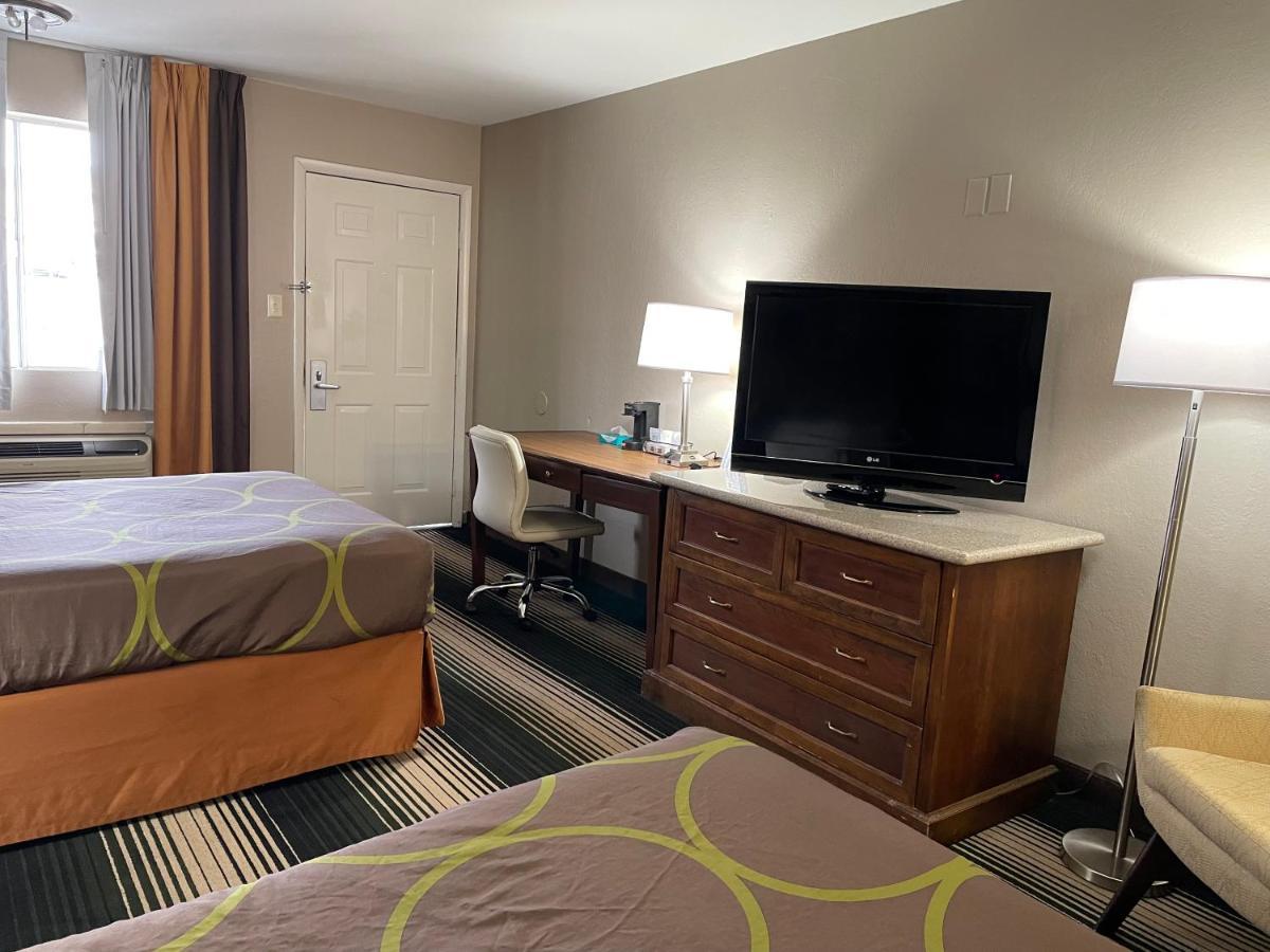 Deluxe Inn & Suites Junction City Extérieur photo